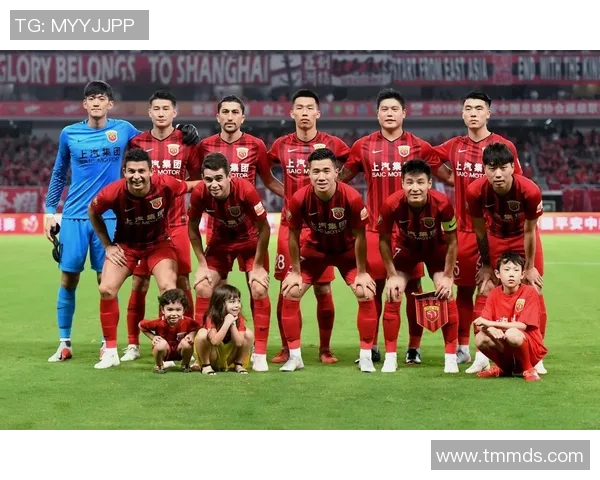 国安与上港比赛中的争议判罚回顾及其影响分析 国安与上港比赛中的争议判罚回顾及其影响分析